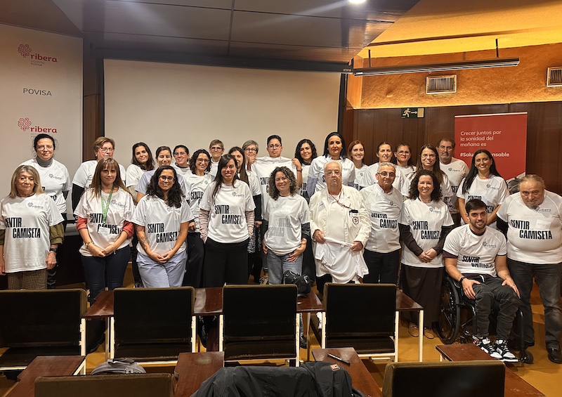 Ribera Povisa presenta la campaña “Sentir la camiseta” en la XIII reunión de su Consejo de Pacientes